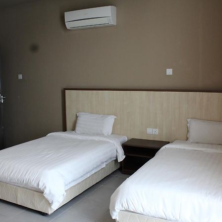 Tribeca Suites Кучинг Экстерьер фото