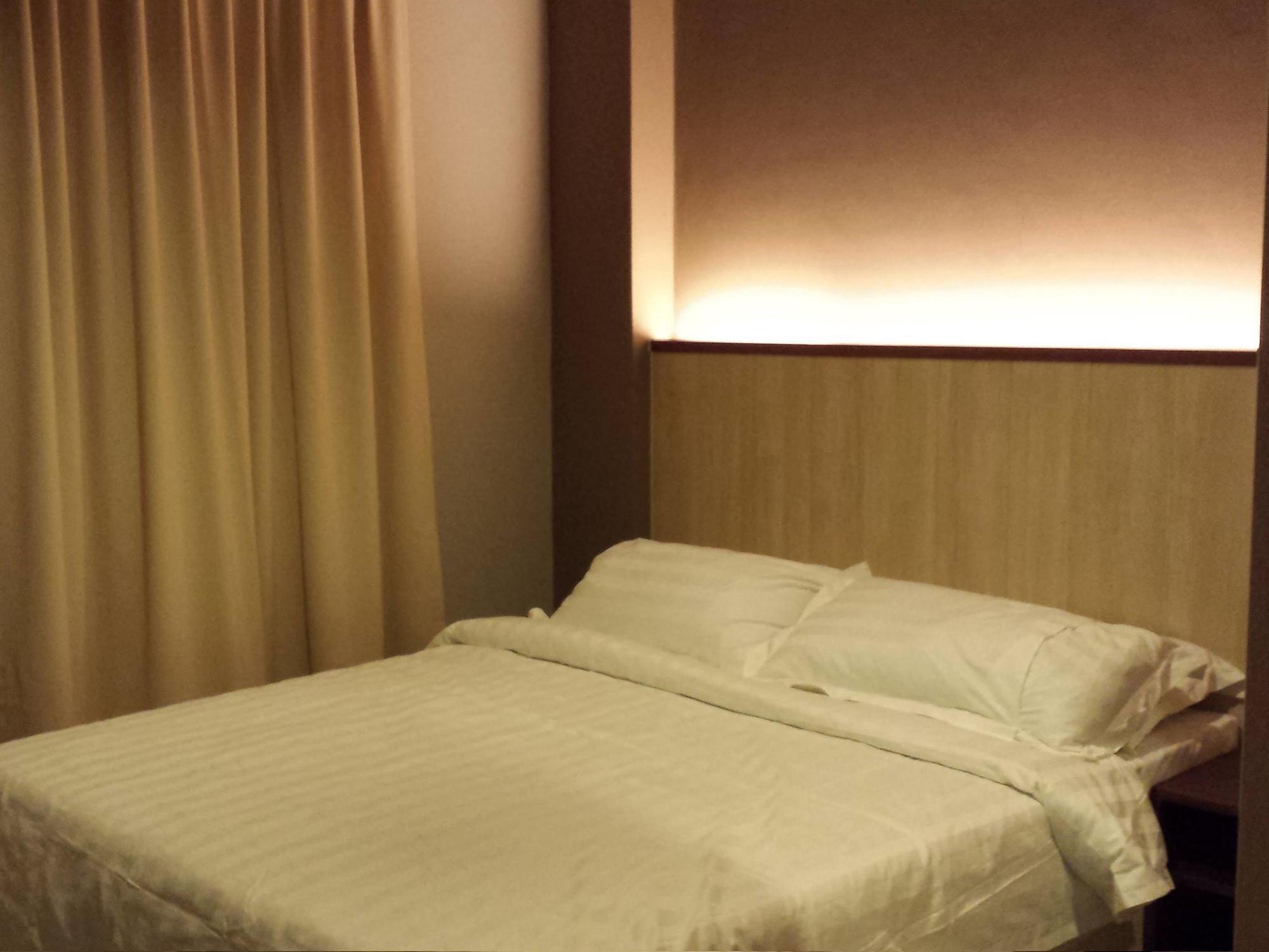 Tribeca Suites Кучинг Экстерьер фото